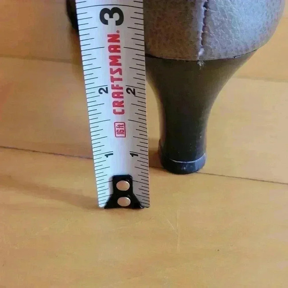 Hush Puppies Women's Low Heels SZ 8 Metallic Silver Color - Picture 4 of 12